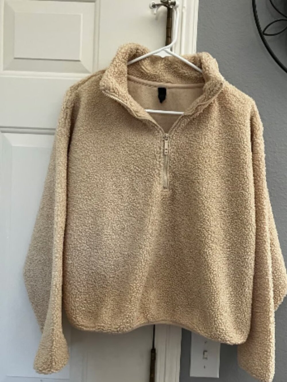 Body Brand Size Medium Sherpa Style sweater